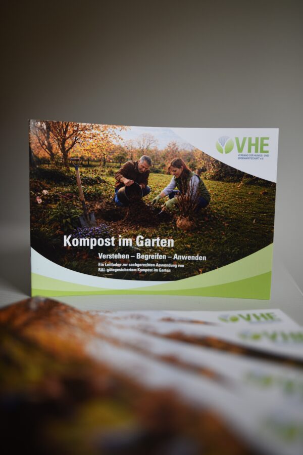 Broschüre Kompost im Garten – Verstehen · Begreifen · Anwenden